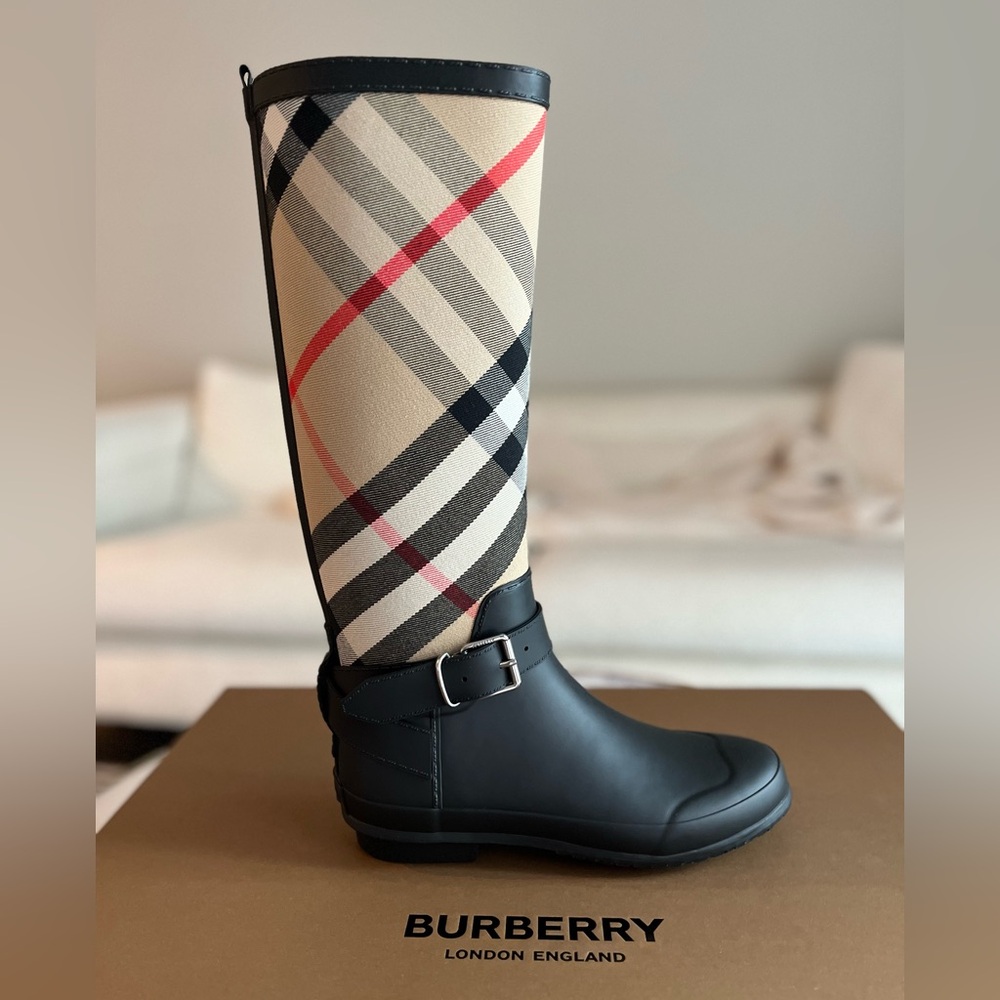 Burberry Simeon Vintage Check Moto Rain Boots, Size 7, Retail $490